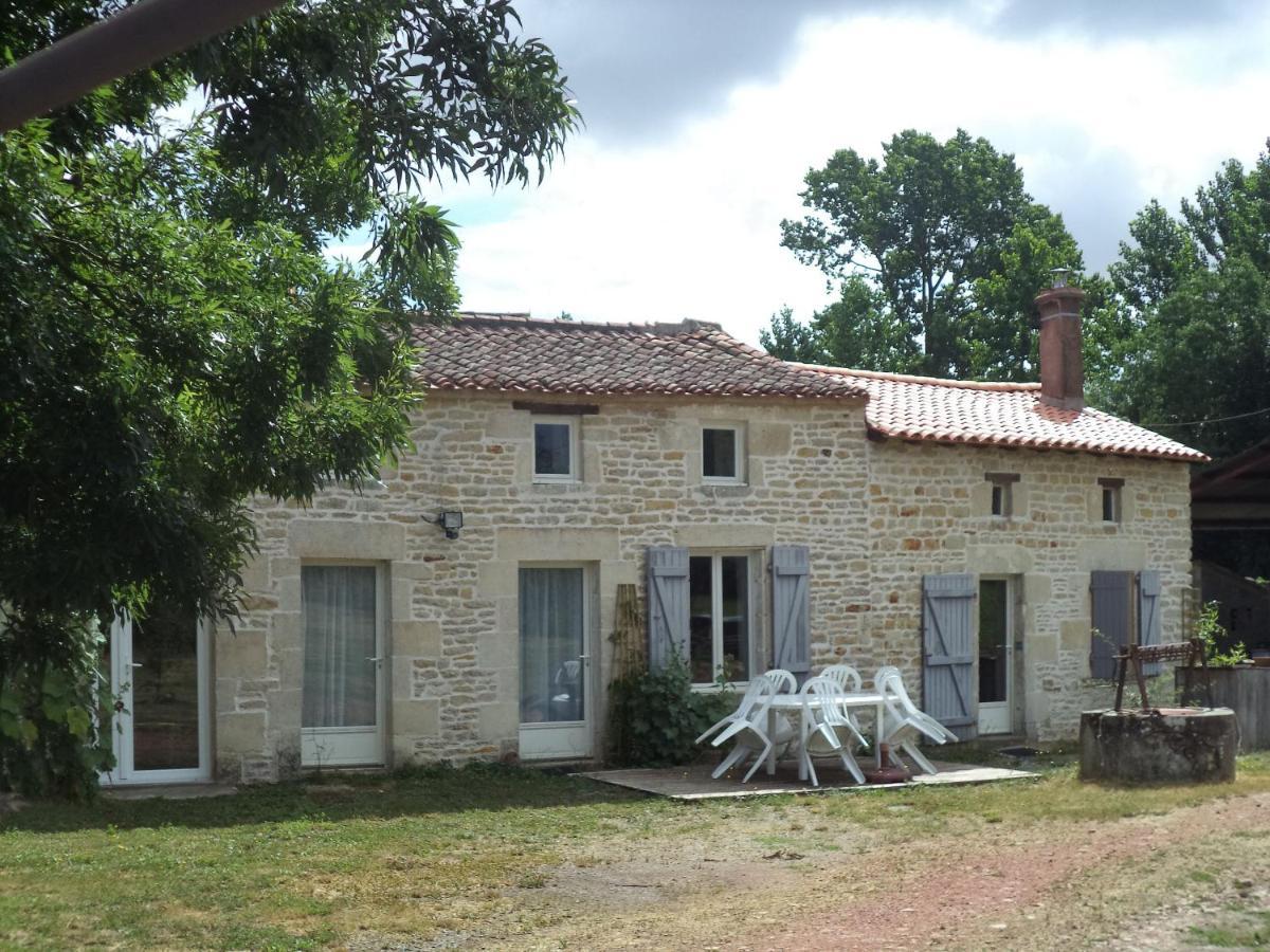La Gauviniere Acomodação com café da manhã Liez Exterior foto